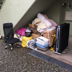那珂川町 - 折り畳みベッド・イス(引越しゴミ)の回収作業例